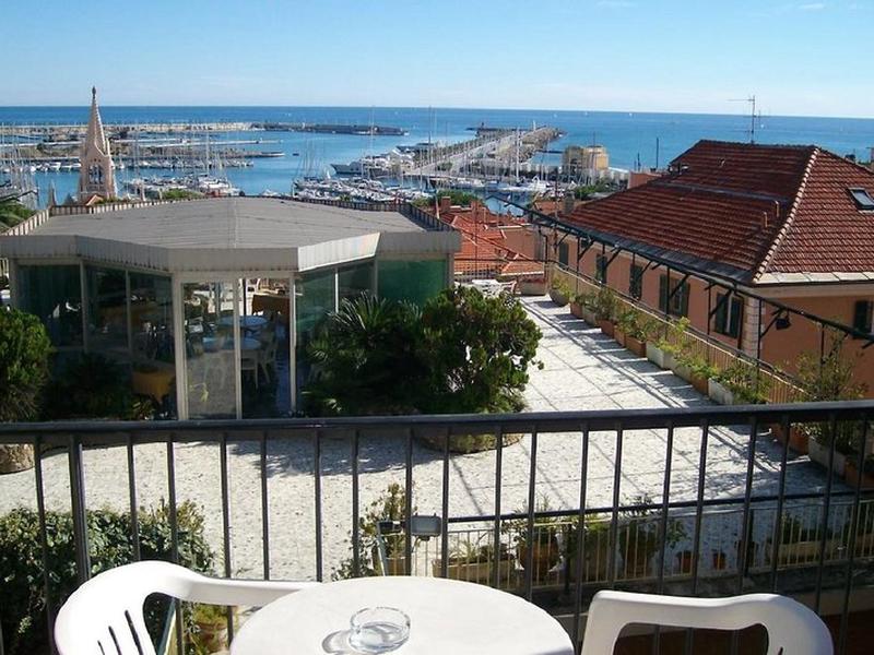 1D5CC1E317F0C09923DB24A243FD0B99