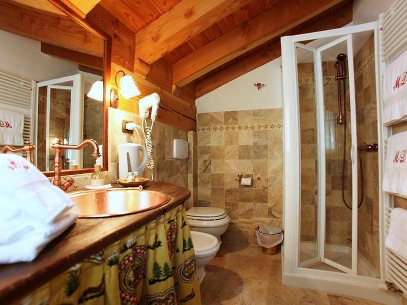 E6681B963541047CB1A4E3B646A77945