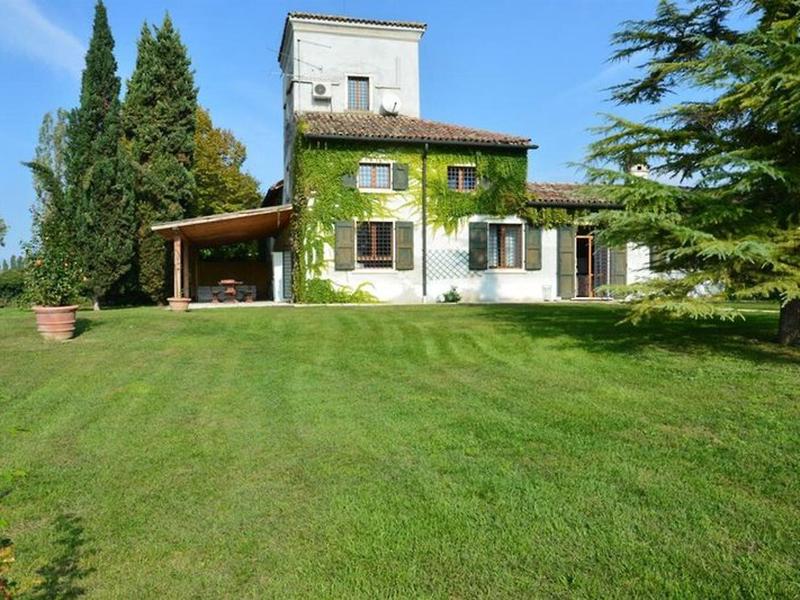 B4D9E0A9807866C590564F9D92C2F779