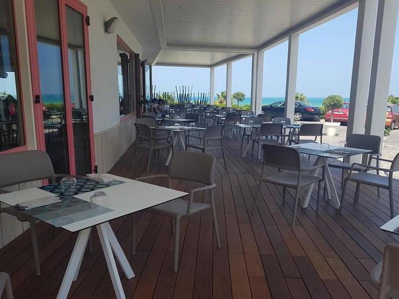 8D30242D983D79676C84B29851AB87C2