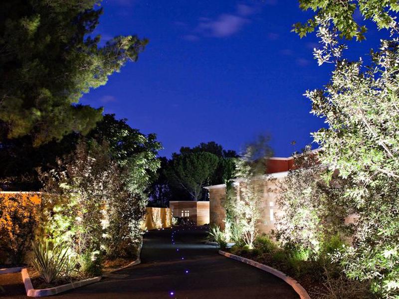 E5CE8EDC9C6BF852C216ABCCBCD1398F