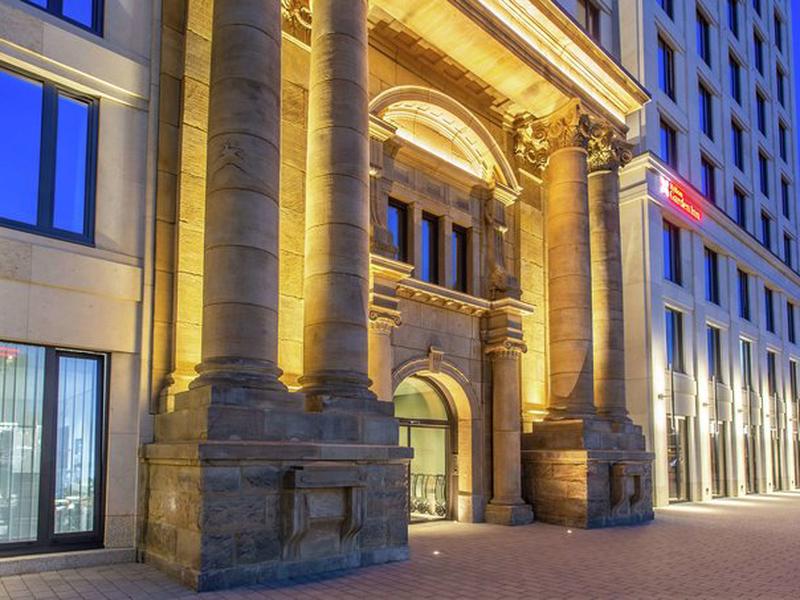 D095BCE70A003ACCA954A4D4380DE950