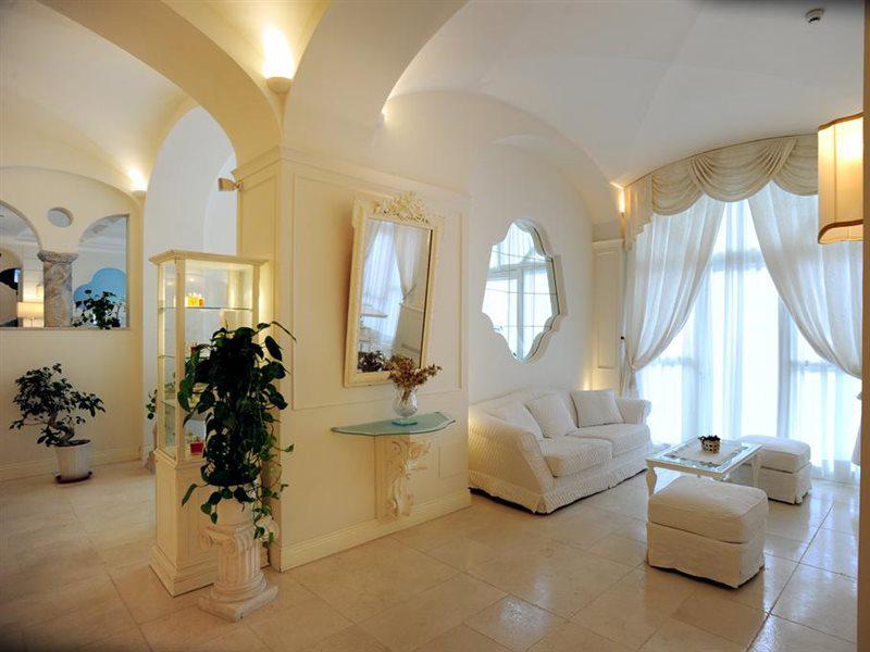 19C8F2AFF71E5C8D70C8F8170781C95E