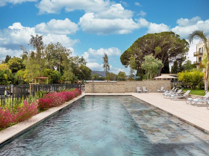 18B51AA1294CFF1F0B1616B668D0312C