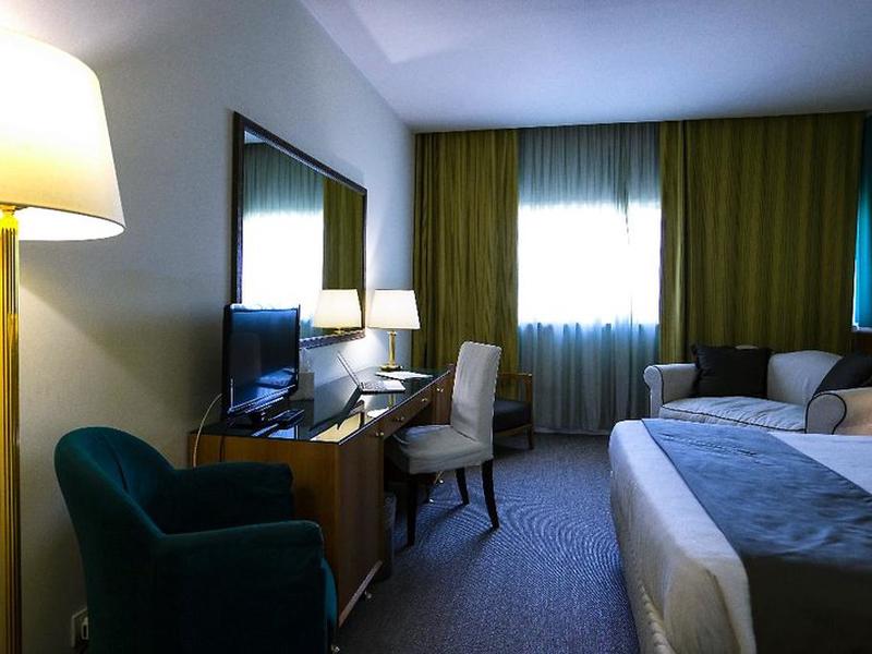 A5139B79D0694B1BE0F8E5618FDCE14D