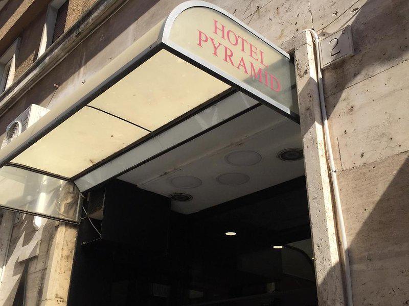 F8C0D4B9999DA75C52BBD832EF2C1745