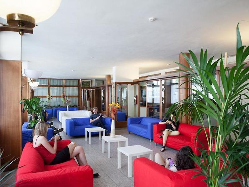 8A31E49C606DB306502C095E497F7796