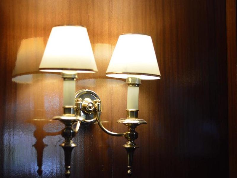 30C5B282C57E7356D802FB03D5C06903