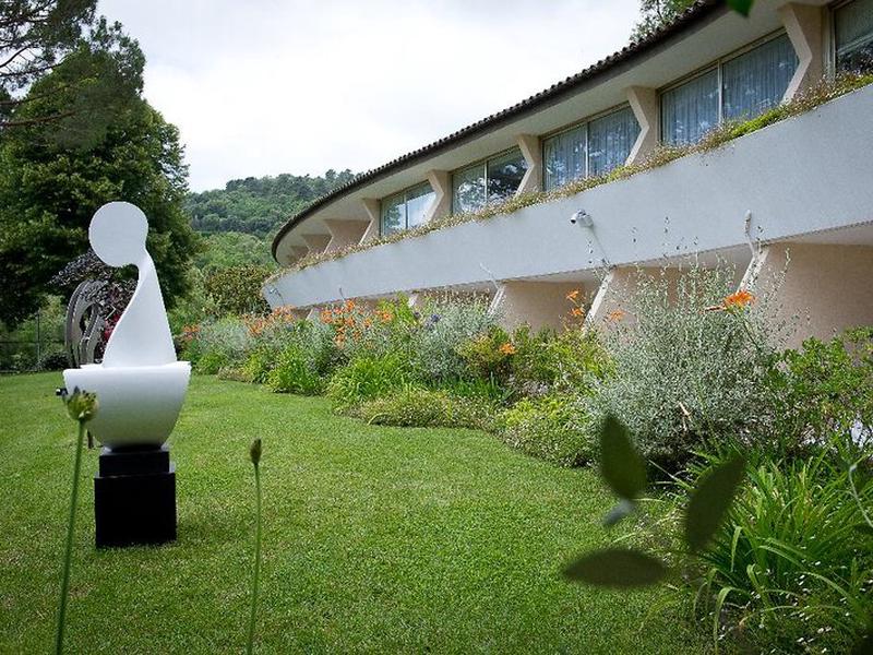 6ADF437BE911084E938900A65F5CCAA3