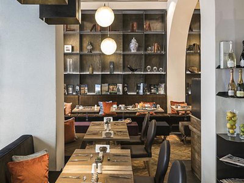 EB23EED1785B2E041B9B870C11E81898