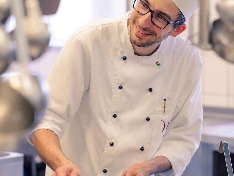 5F15EEAEDF84F86F66023303E60C8D34