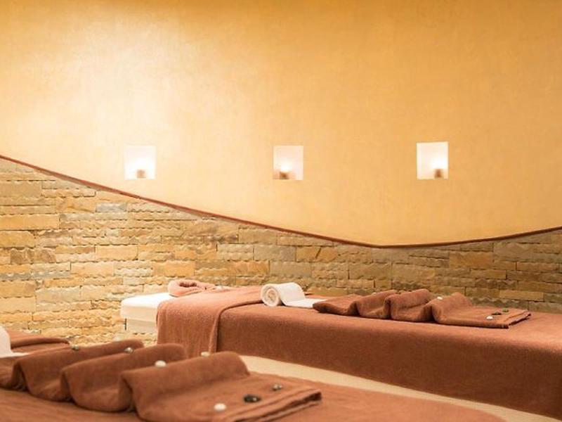 7DB2AA690AE58E19FF930BB41853A1CA