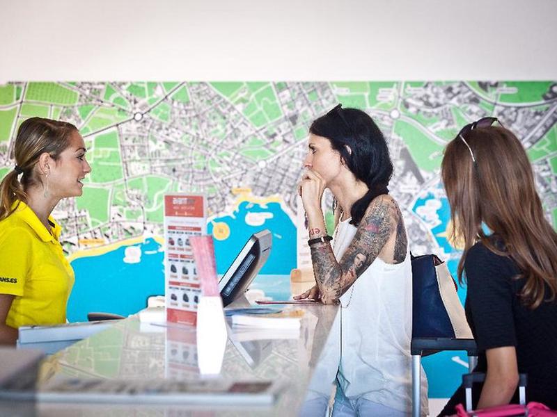 D4F3DB3C89E34434DD9BB84AE375E460