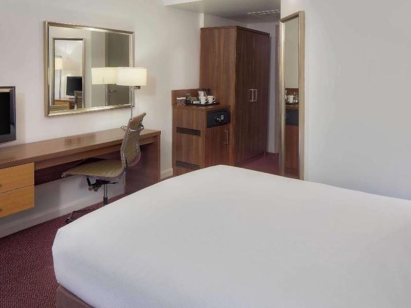 F5828689630635E9A0ACFB0FF60A2DAC