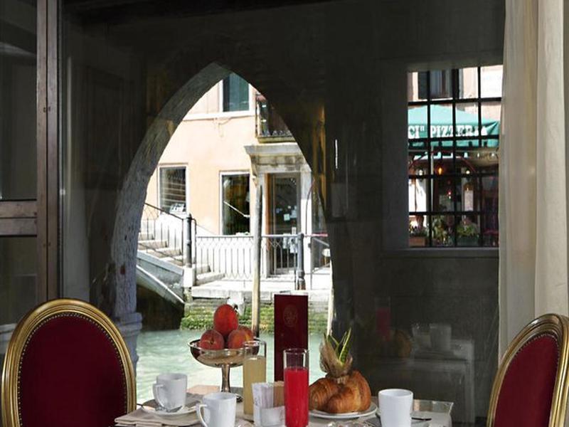 81B337D1E356858619214CD7FD06DEA5