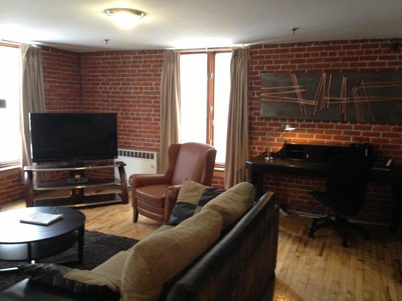 37B77E71FD5BA3BC237452003D9D5A90