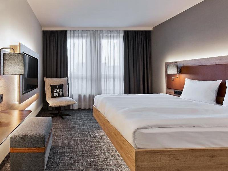 733A2536910A8D63A67576A8BAD85B48