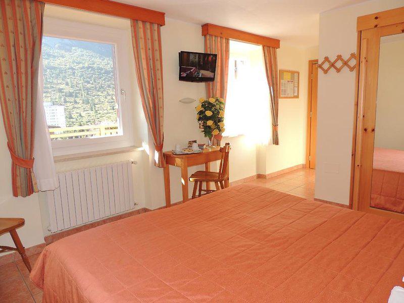 EB4EE995DC3C2D47358FD4ECADAF2D5A