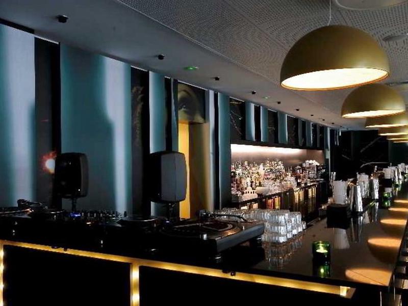 6E149A9EF2AC57F90C6BD5F9805F8757