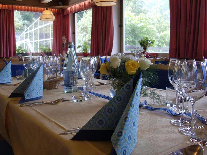 61FEF9D636415F6AC496D53A78D912BD