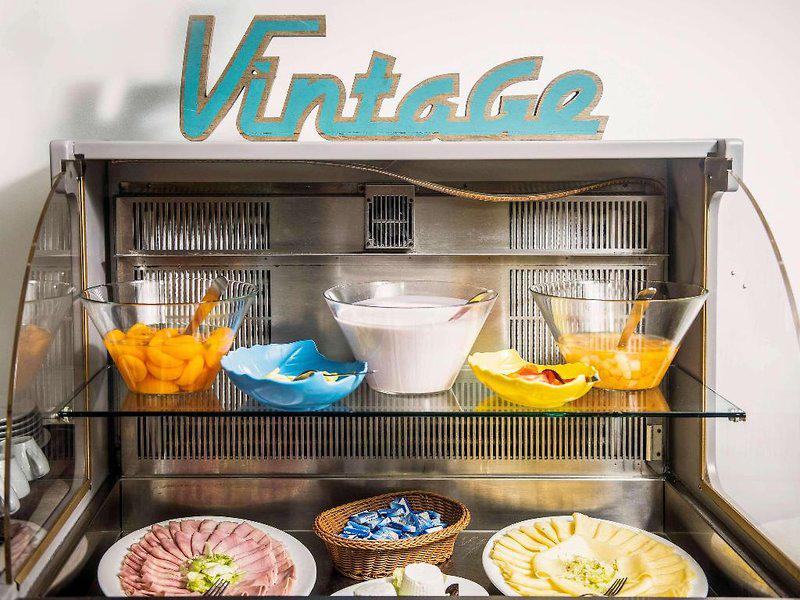 7A0CE4043924B01D78FEC06E336C9707