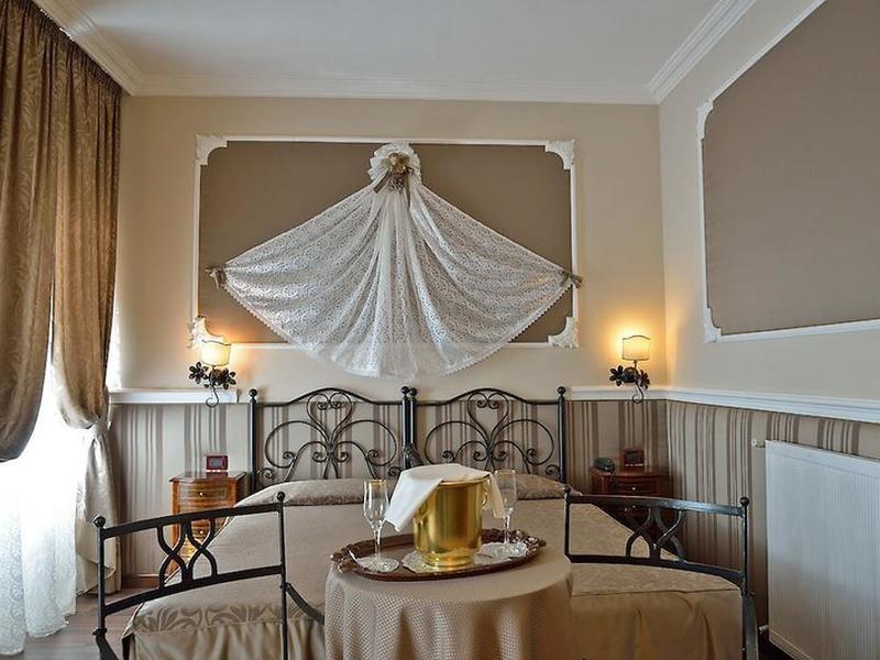 163B23923C1BDB8C078B8C64E659A199