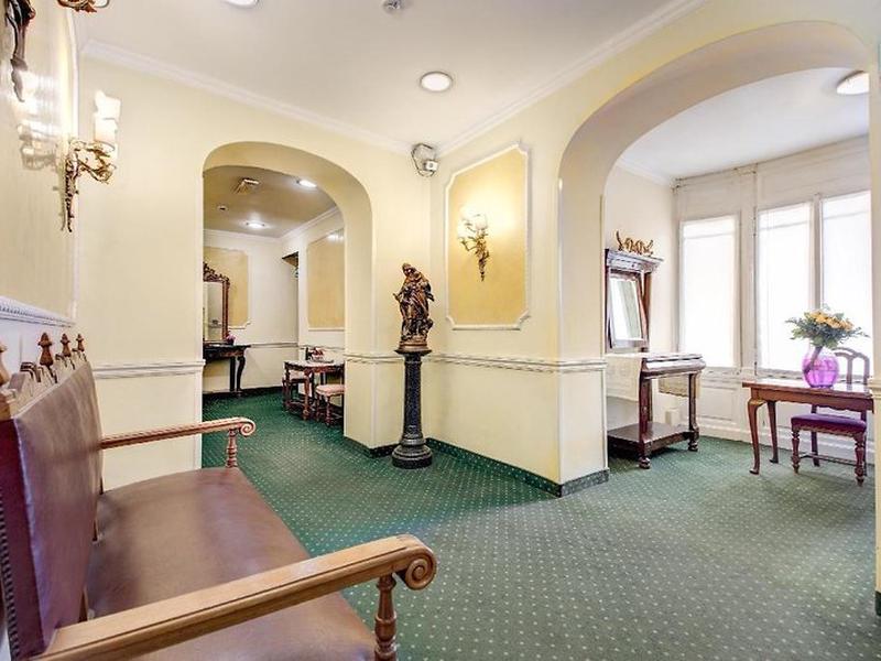 01AF5AB4BE886E960998C7A6B2B7C77E