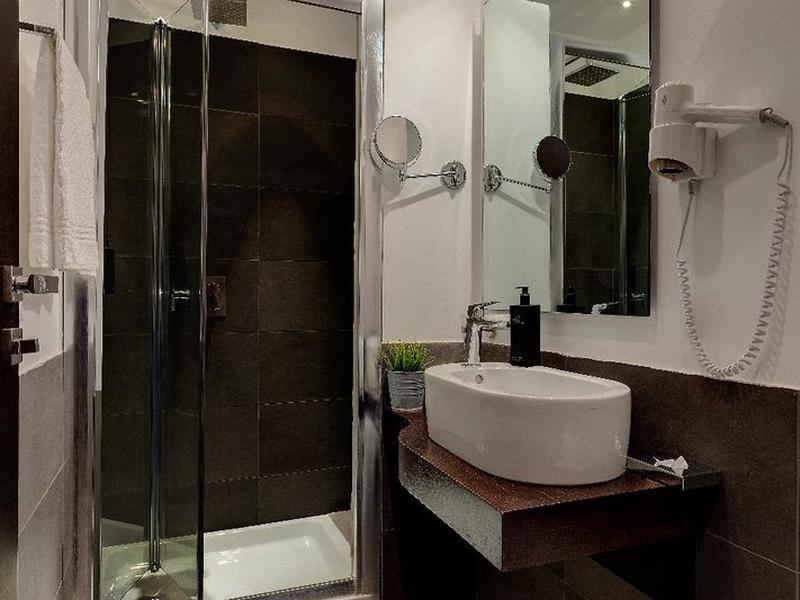 CD0C6B3BB74774980A2246641B7096B1