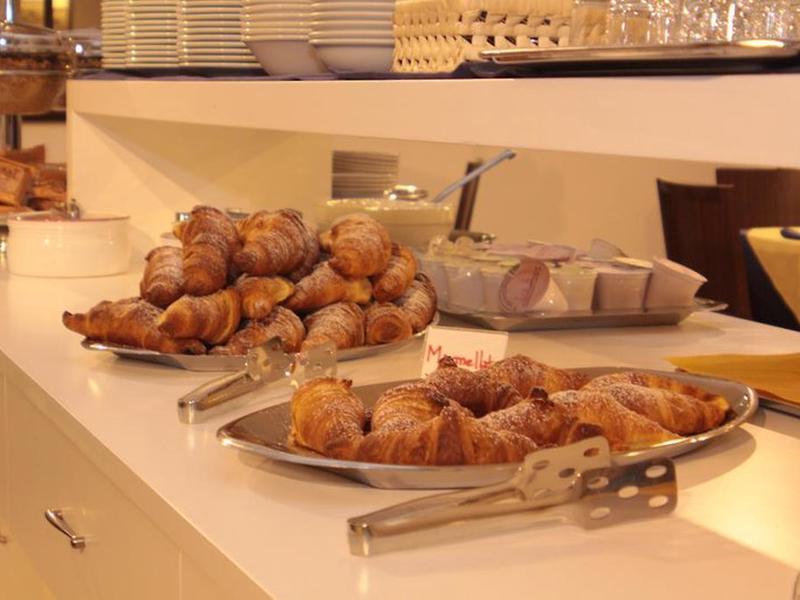 938BFD65C052E28D395D67152430F9A7