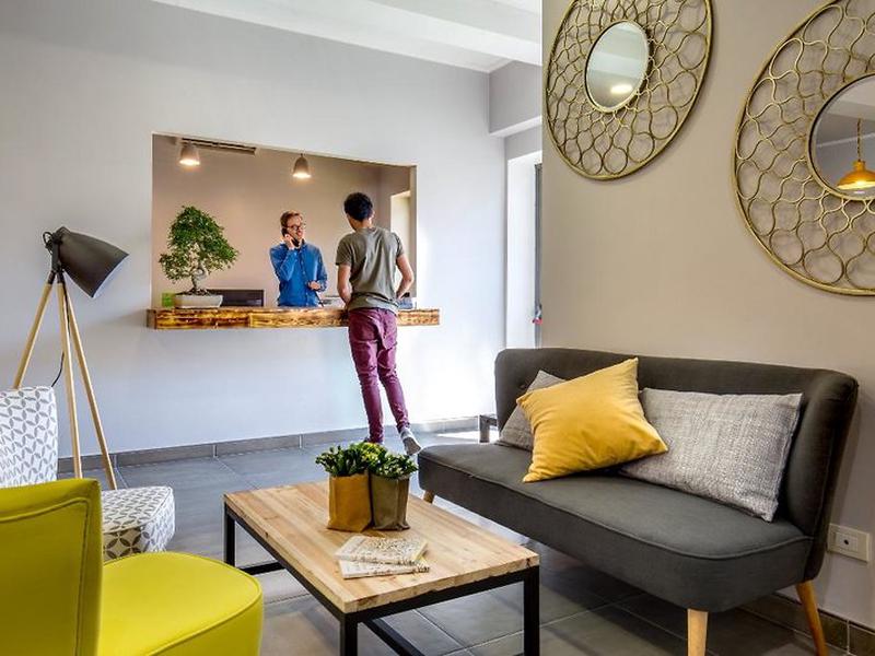 FF647FC11F991C9DF50689D26E3B9028