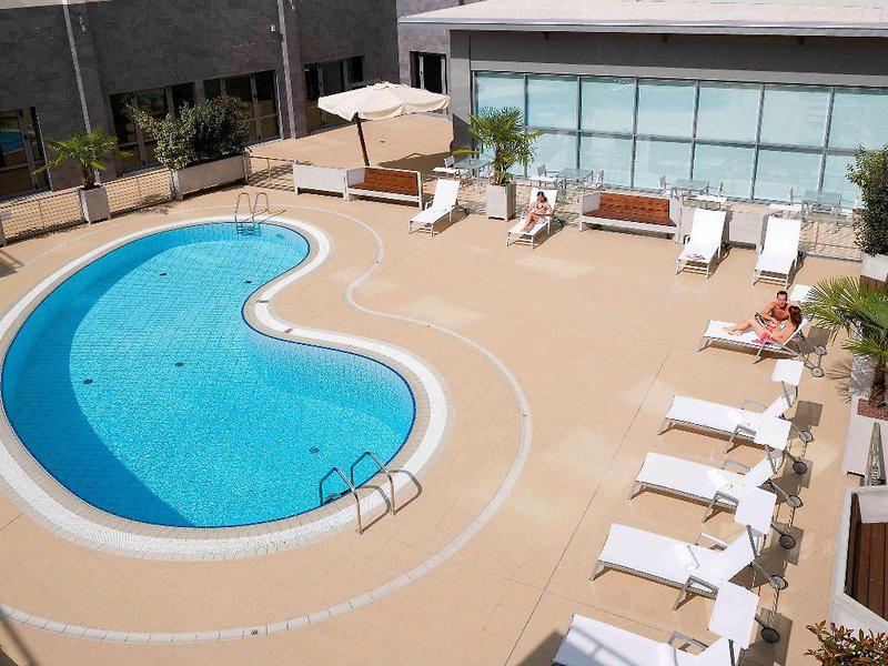 8FBD7E502E84C3800E4F29C178929671