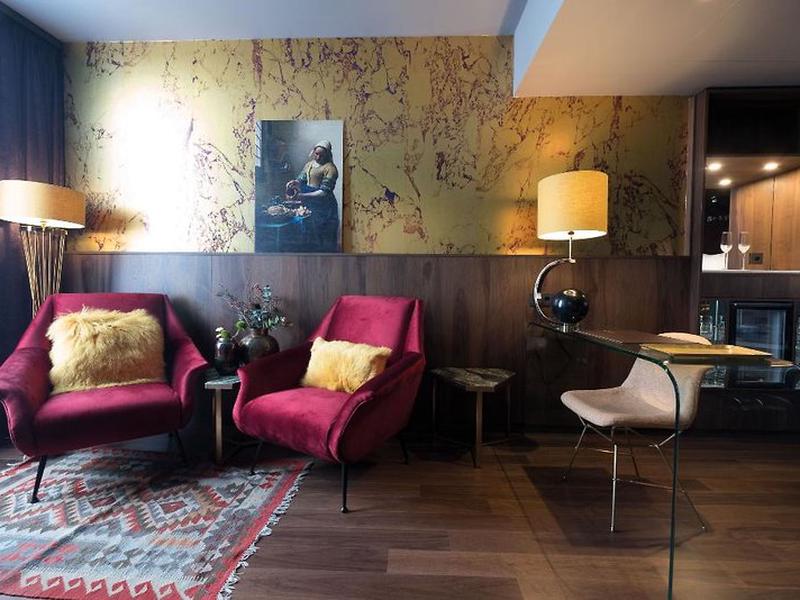 77D3F44CFD6490E7015094521912945A