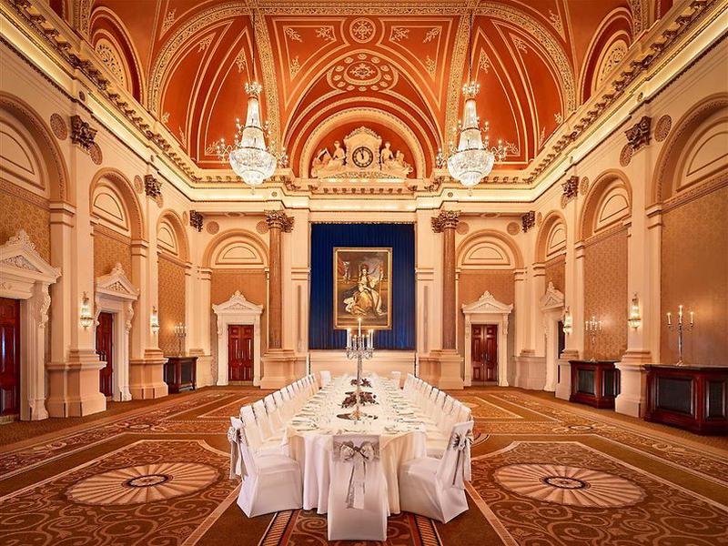 CB9EC3CE07F88ED1D446396D0405BABC