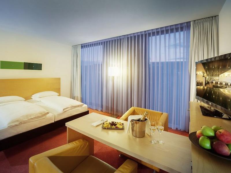 E7BBD188D0381CC1306BBB359294A712