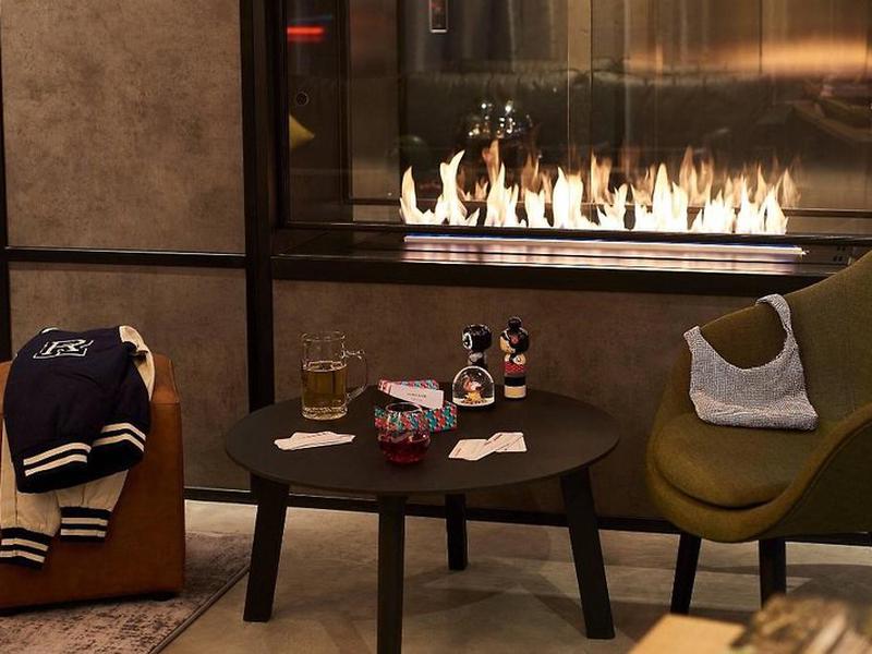 9C674847EF829E6589668E3F5EC7305D