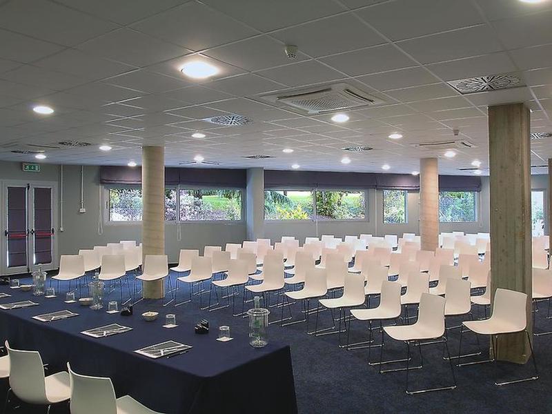 55D074A8BEF5C2F93551FEEA753F1EBD