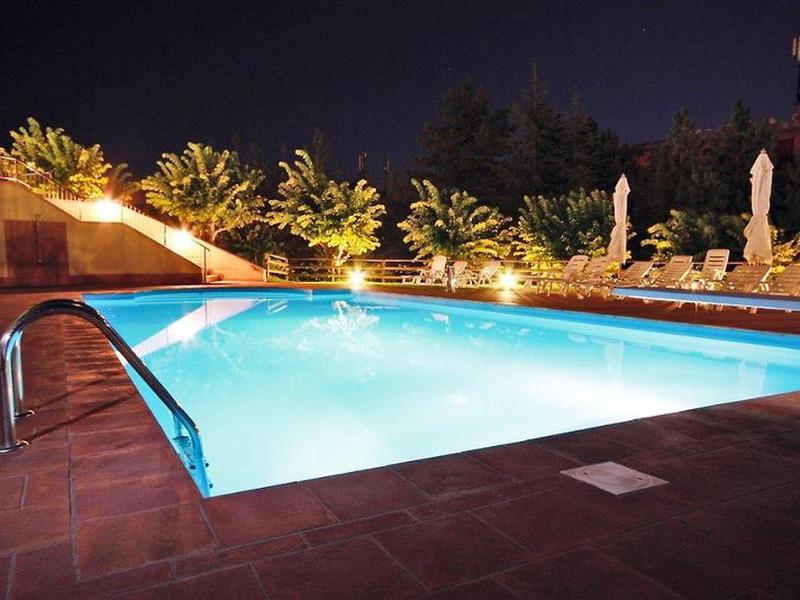 DE5610C82E9B4AA7D36B24E22867A34A