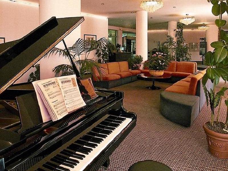 F9648C5DC1A39C1FAF7E5B1A5F2FAE8E