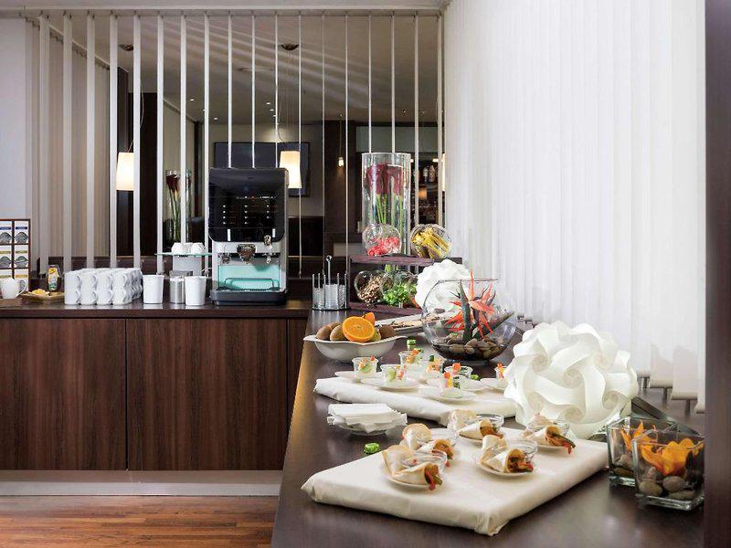 EB61FAF9E7469D2B0A84971B2D8070AD