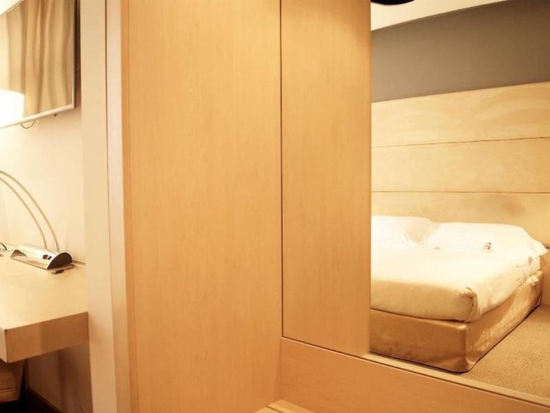 1F8BEBF588CCFDE4DEE788FF5F159062