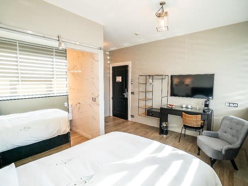 F404B7375001A949668CC5E0D3B135D0