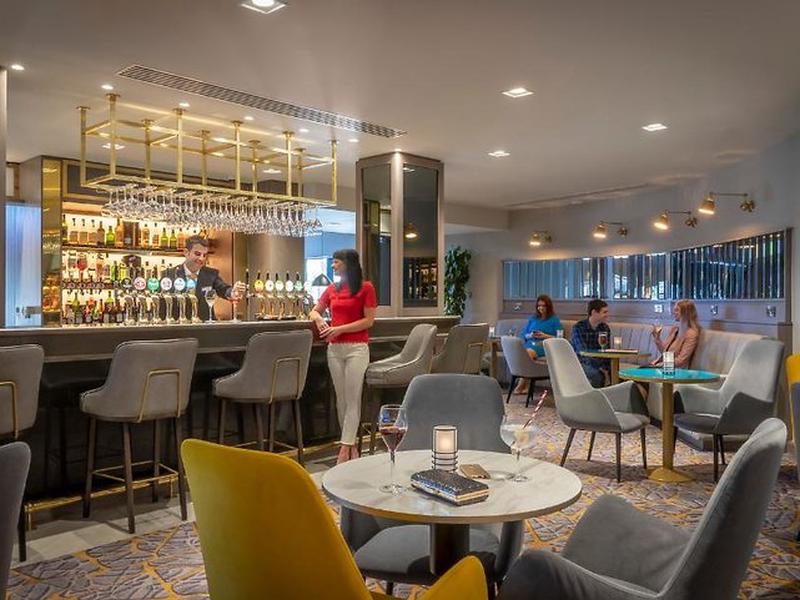 BB42C79BEDE005F246D9B4A6C1D51EB4