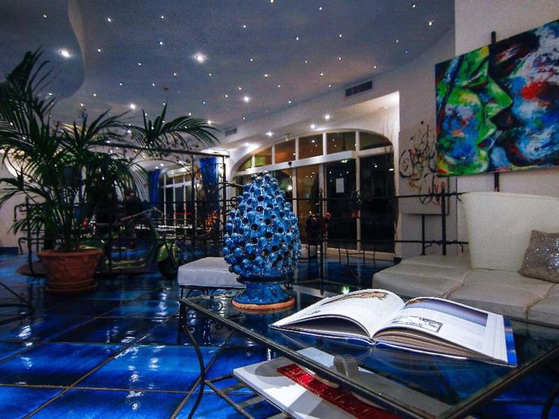 F952835323FCD9ECEC91B1D5A498D18C