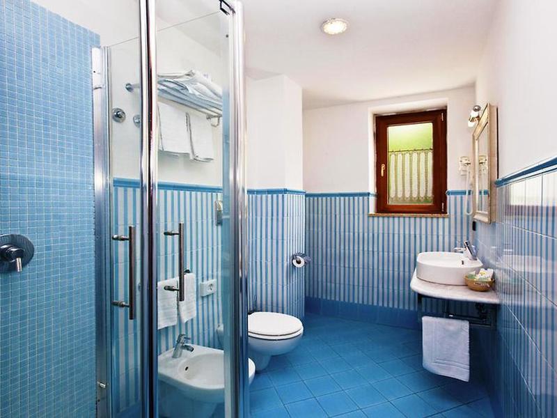 732E535DF52F1BF608D9F9068B43C0E5