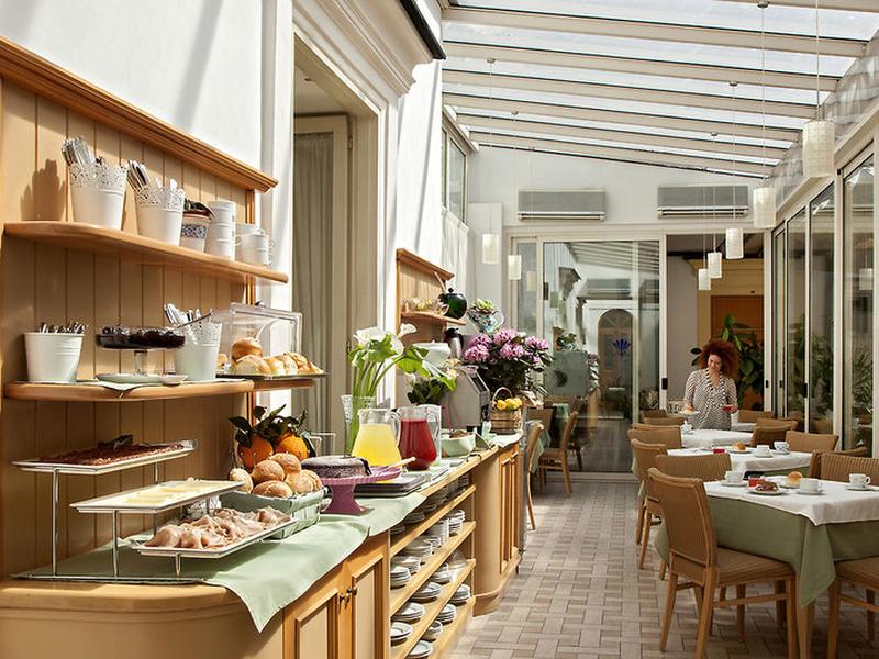 63F1AED652662513AAD9BB52A388A4E9