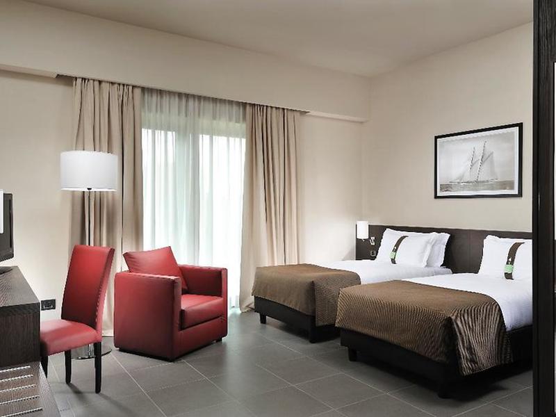 DB861D580575431635C11EF9AC9B0D78