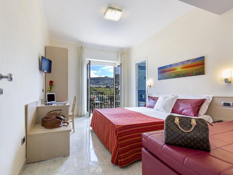 8A3F810EBC8EBFBD5AF704D5F95DC256