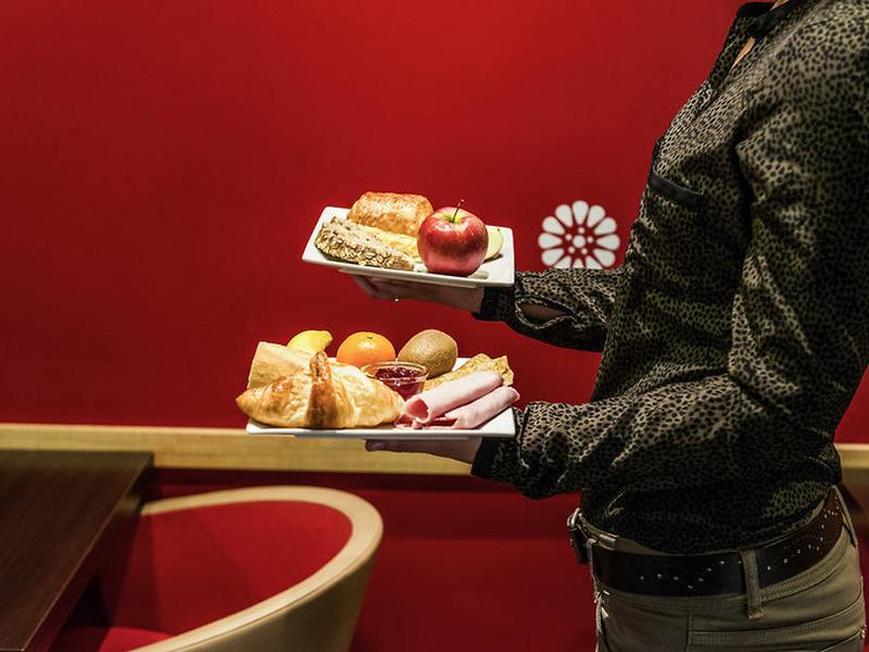 21BA1807D0918457CCAB7802997D2245