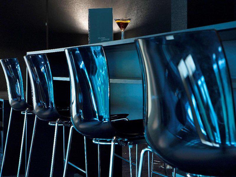 56E6A29FB757FA2D4F56DF780A825027