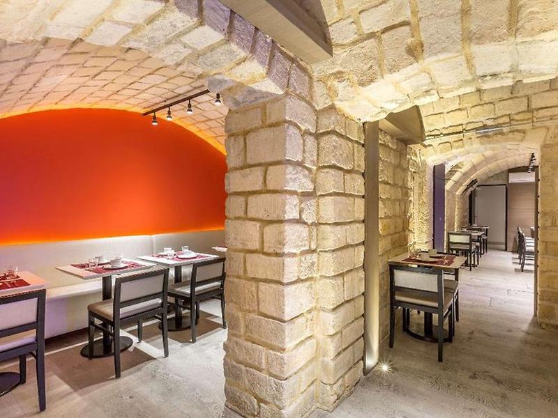 BC511566F3C2AE576544A00A64D19714